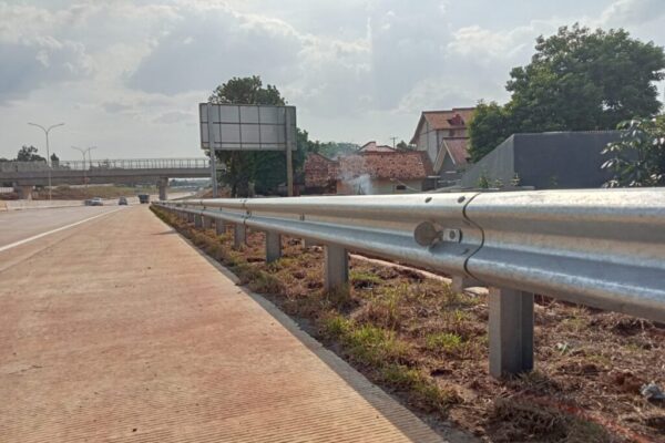 Flex-Beam-Guardrail-1-scaled-1 Flex-Beam-Guardrail-1-scaled-1